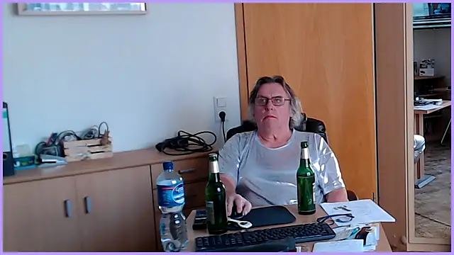 Sissygera online show from February 26, 2026, 11:31 am