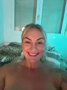 NastyMilf  online show from December 18, 2025, 9:21 pm