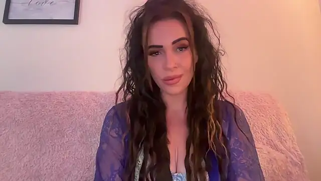 EmilyBlue online show from July 9, 2026, 6:45 pm