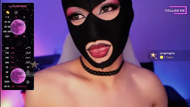 Snapshot of Bigfemblue chatting on December 17, 2024, 2:33 am Bigfemblue online show from December 17, 2024, 2:33 am