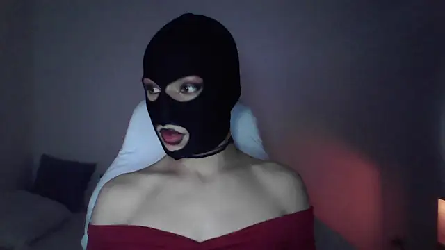 Snapshot of Bigfemblue chatting on September 8, 2025, 10:42 pm Bigfemblue online show from September 8, 2025, 10:42 pm