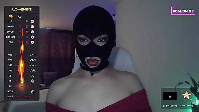 Bigfemblue online show from November 18, 2025, 6:56 pm