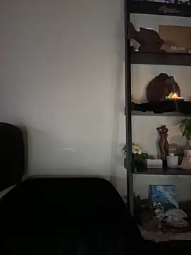 Amanita Bloom online show from April 16, 2026, 6:47 am