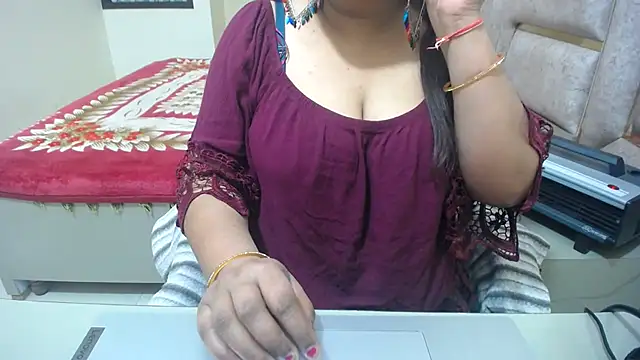 Shanvi  online show from February 19, 2025, 3:28 am