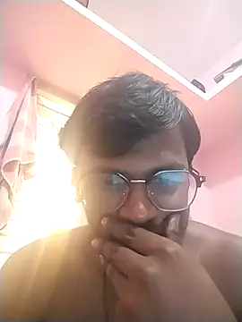Snapshot of vasukanna786 chatting on May 11, 2026, 9:26 am vasukanna786 online show from May 11, 2026, 9:26 am