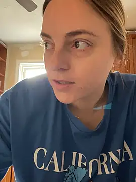 jaseyrae online show from December 13, 2024, 3:54 pm