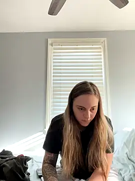 jaseyrae online show from November 8, 2025, 7:34 pm