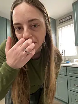 jaseyrae online show from April 3, 2026, 3:21 pm