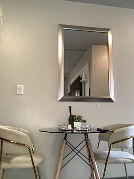 Snapshot of CurvyDesire1 chatting on November 15, 2025, 8:11 am CurvyDesire1 online show from November 15, 2025, 8:11 am