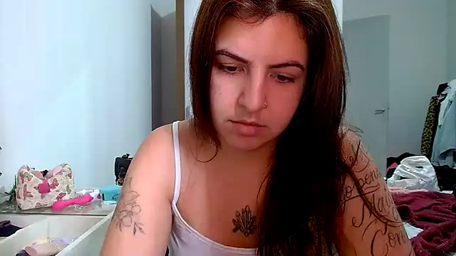 chelbyy online show from November 12, 2025, 3:12 pm