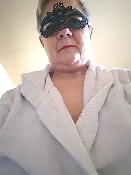 simona60 online show from October 26, 2025, 7:14 am