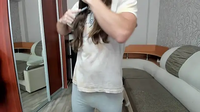 Marrymepls online show from September 12, 2025, 4:34 am