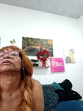 Snapshot of BustyMilf_ chatting on May 3, 2026, 1:28 pm BustyMilf online show from May 3, 2026, 1:28 pm