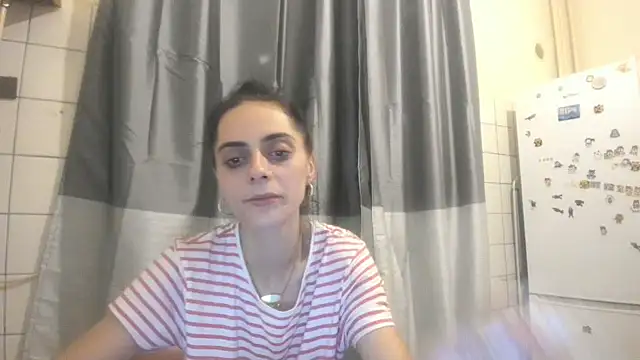 jessystarr online show from October 14, 2025, 9:37 pm