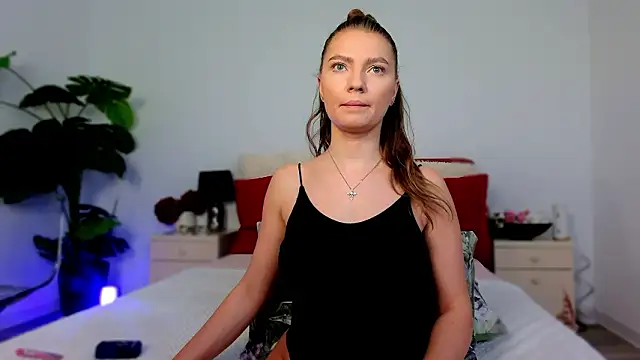 SashaRizz online show from February 25, 2026, 5:17 am