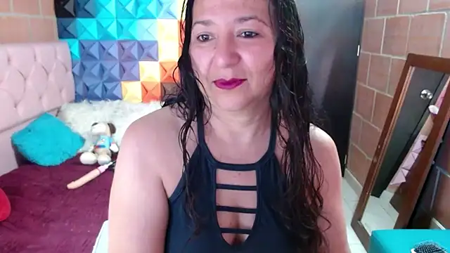 katifoxx online show from January 22, 2025, 8:28 pm