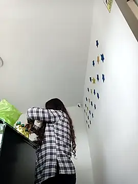 katifoxx online show from February 15, 2025, 6:23 pm