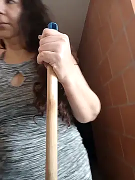 katifoxx online show from March 18, 2025, 3:53 pm