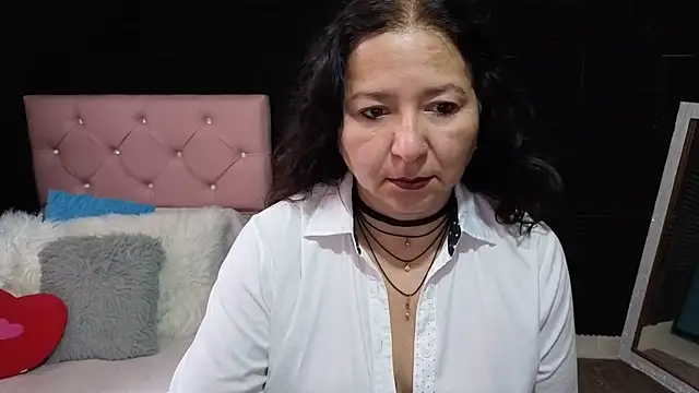 Snapshot of katifoxx chatting on May 11, 2026, 3:18 pm katifoxx online show from May 11, 2026, 3:18 pm