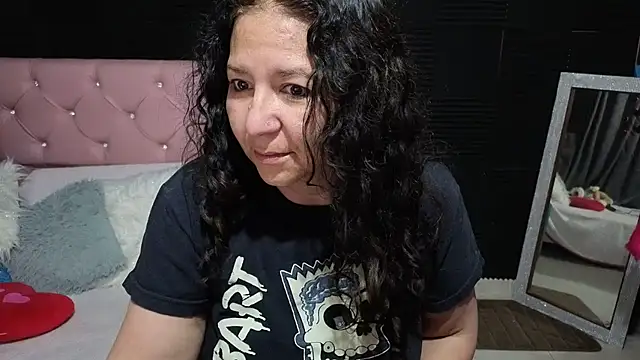 Snapshot of katifoxx chatting on June 8, 2026, 3:07 am katifoxx online show from June 8, 2026, 3:07 am