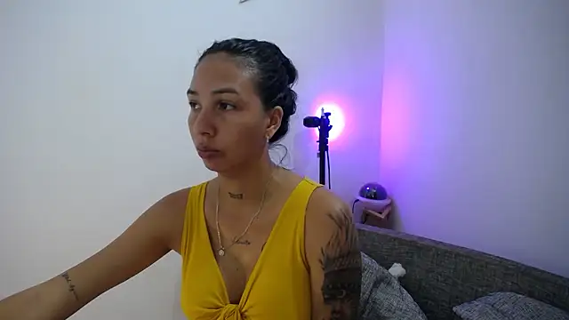 Allyson Smith online show from December 29, 2024, 7:43 pm