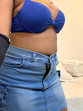 angelwavy online show from December 19, 2025, 1:34 am