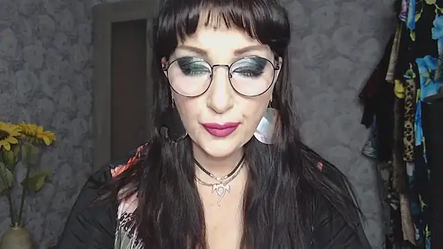 Aziza1 online show from September 9, 2025, 3:11 pm