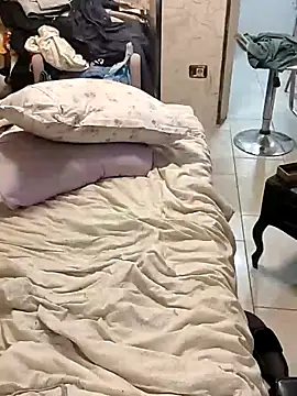 ivanperistil online show from November 19, 2025, 2:44 am