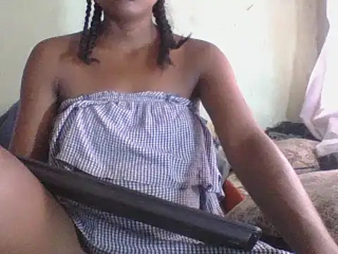 Snapshot of Hamie_sexy chatting on February 7, 2025, 7:29 am Hamie sexy online show from February 7, 2025, 7:29 am