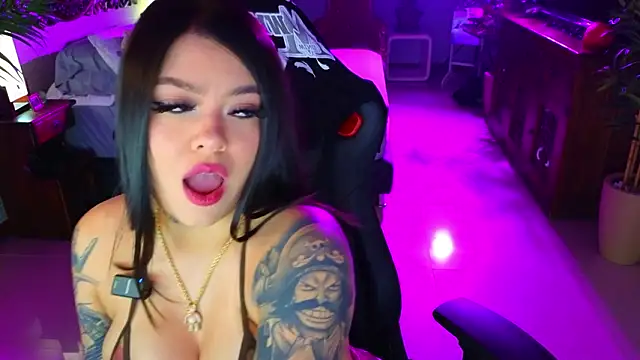 ambarEvans online show from February 27, 2026, 1:16 am