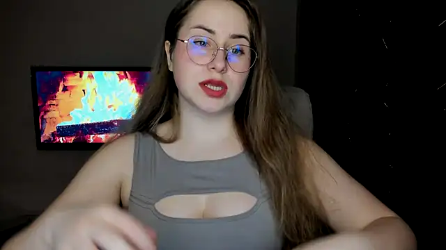 SeasonalSomeone online show from March 19, 2025, 10:42 pm