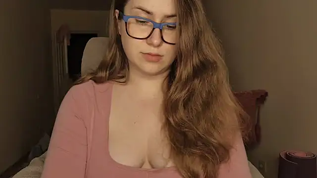SeasonalSomeone online show from July 19, 2026, 10:46 pm