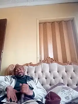 Snapshot of Ogmelo chatting on June 4, 2026, 2:12 pm Ogmelo online show from June 4, 2026, 2:12 pm