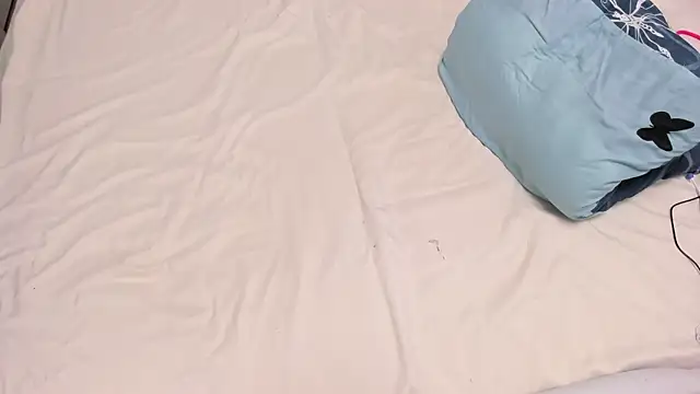 Eziliz online show from March 3, 2025, 2:48 pm