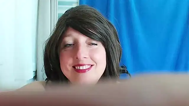 Snapshot of hotdestany chatting on June 14, 2026, 7:32 am hotdestany online show from June 14, 2026, 7:32 am