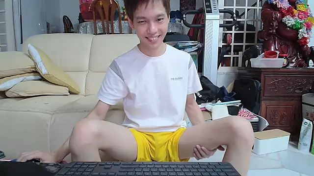 andrewooi online show from February 20, 2025, 6:46 pm