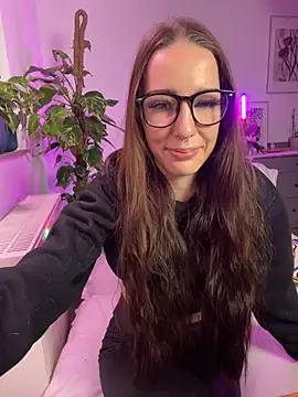 Trixie-Tainted online show from January 4, 2025, 3:17 pm