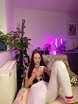 Trixie-Tainted online show from January 10, 2025, 7:21 pm