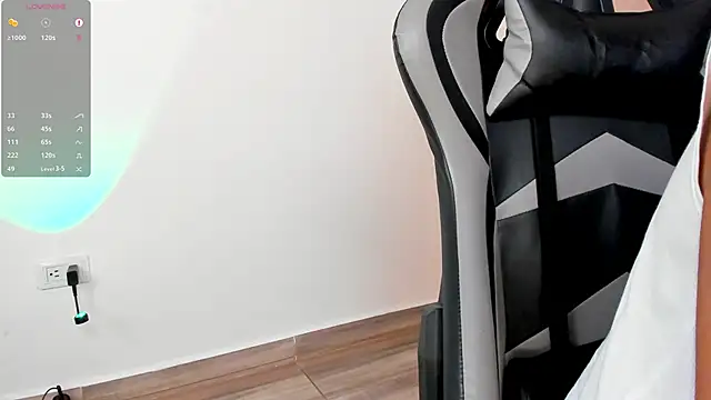 Snapshot of Stud_samu chatting on February 3, 2025, 10:43 pm Stud samu online show from February 3, 2025, 10:43 pm