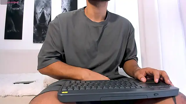 Snapshot of Stud_samu chatting on September 25, 2025, 7:17 pm Stud samu online show from September 25, 2025, 7:17 pm