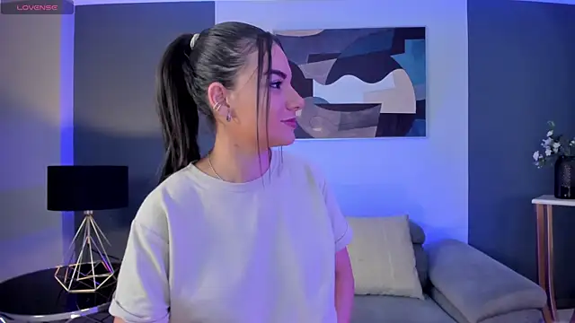 MorganHicks online show from February 7, 2025, 7:17 pm