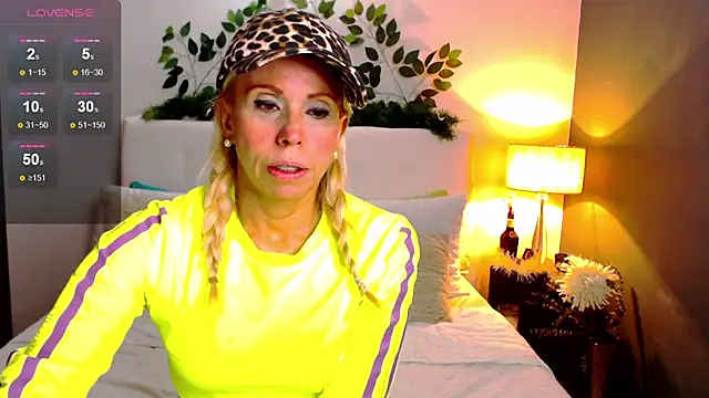 Luci evans online show from January 18, 2025, 2:47 am