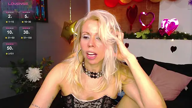 Luci evans online show from February 27, 2025, 7:04 pm