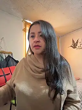 latinfemale online show from March 27, 2026, 8:30 pm