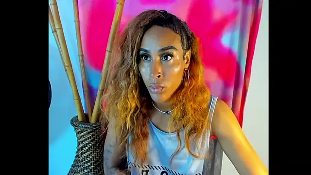 CarameloCeron online show from November 25, 2025, 5:57 pm