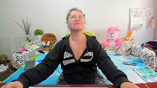 IamYourNarcotic online show from April 18, 2026, 11:58 am