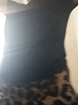 Mllesha74000 online show from April 19, 2026, 8:57 am