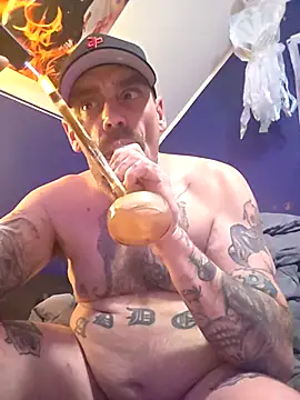 canadacockinme online show from November 24, 2025, 8:25 am