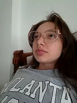 linda-schmidt online show from December 8, 2024, 10:14 pm