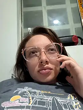 linda-schmidt online show from January 5, 2025, 4:04 am